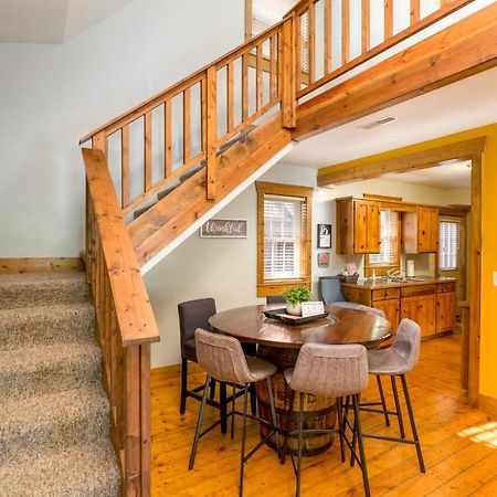 Blue Spruce . Trailside Lodging Villa Millersburg Bagian luar foto